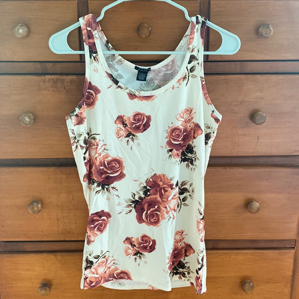 Rose patterned tank
